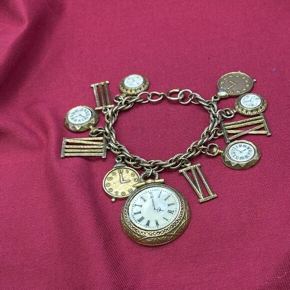 Arthur Pepper “ART” Signed VTG Timepiece Theme Charm Bracelet - Picture 11 of 13